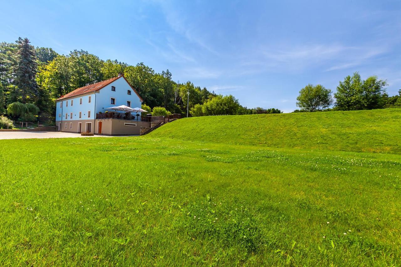 Bacalsky Mlyn * Morasice (Chrudim District)
